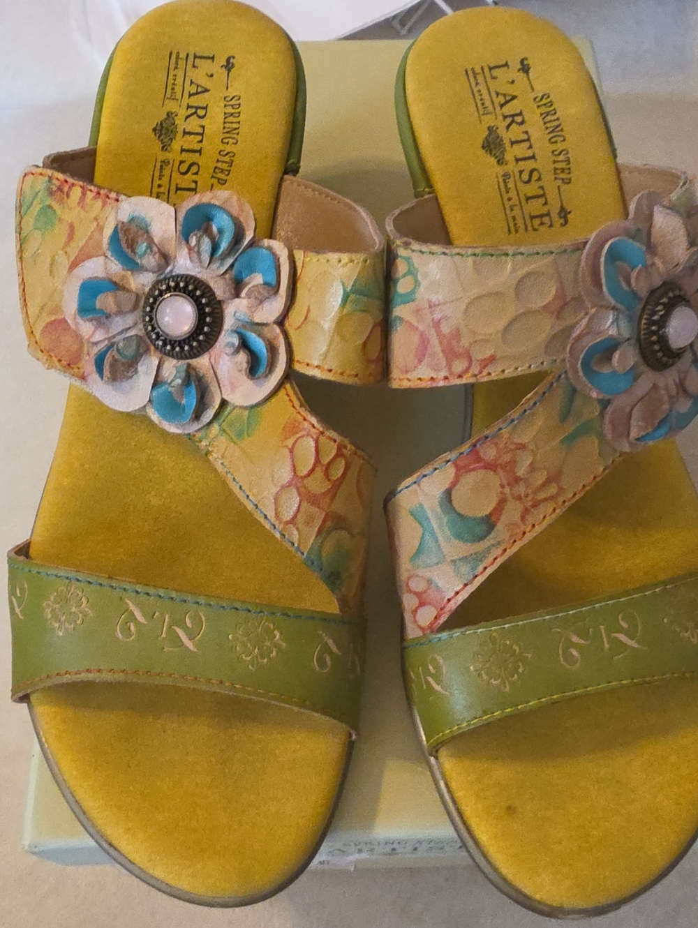 Spring Step L'Artiste Multicolor Floral Sandals, Sz 40(9) 2.5" Heel NWOT #1B
